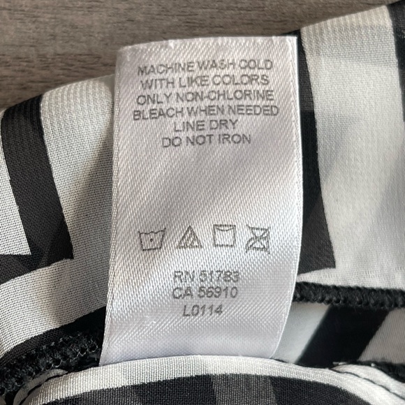 Maurice’s Striped Blouse - Open Sleeve & Fitted Waist - Size Large - Picture 16 of 16